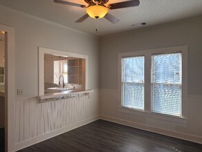 306 W Wallace St in Llano, TX - Building Photo - Building Photo