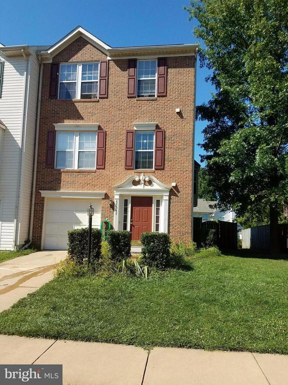 property at 47548 Tenfoot Island Terrace