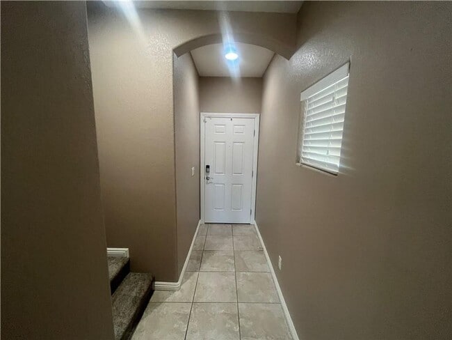 8461 Blacktip Ave in Las Vegas, NV - Building Photo - Building Photo