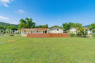 617 Spring Valley Ln in Chattanooga, TN - Building Photo - Building Photo