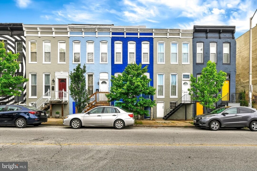 2539 N Howard St in Baltimore, MD - Building Photo
