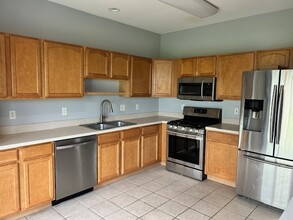 1856 S Wentworth Cir in Romeoville, IL - Foto de edificio - Building Photo