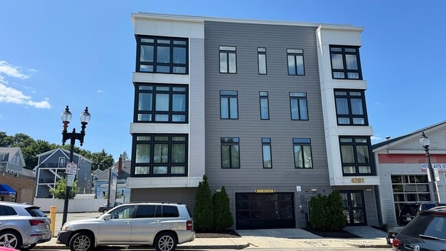 property at 4281-4283 Washington St