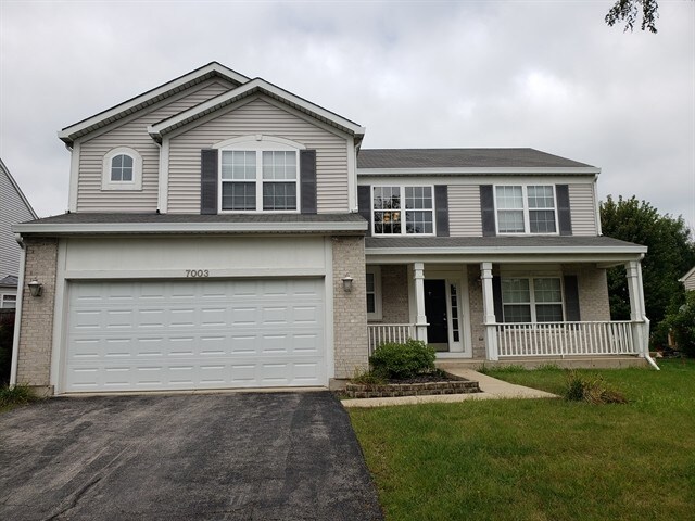 7003 Sahara Dr in Plainfield, IL - Building Photo