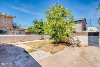 257 Francis St in El Paso, TX - Building Photo - Building Photo