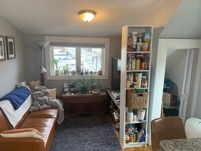 287 Beacon St, Unit 2 in Boston, MA - Building Photo - Building Photo