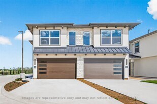 10719 Mason Rd in Richmond, TX - Building Photo