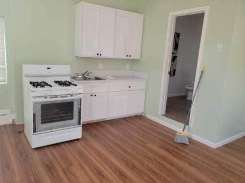 44514 Lowtree Ave in Lancaster, CA - Building Photo - Building Photo