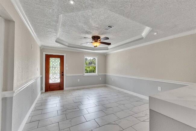 9707 Nedwald St in Houston, TX - Building Photo - Building Photo