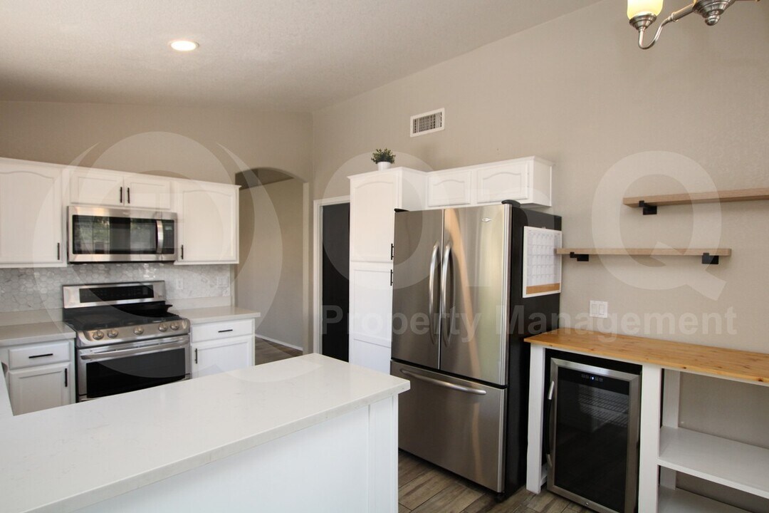 545 S Ash St in Gilbert, AZ - Building Photo