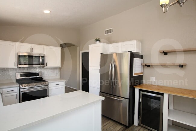 property at 545 S Ash St