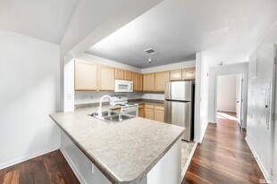 200 Talus Way in Reno, NV - Building Photo