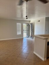 2424 Adirondack Row in San Diego, CA - Building Photo - Building Photo