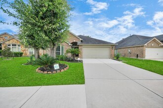4614 S Creekmont Dr in Fresno, TX - Building Photo - Building Photo