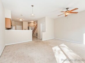 1086 Park Hill Cir in Aurora, IL - Building Photo - Building Photo
