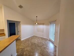 3203 NW 45th Ct in Ocala, FL - Building Photo - Building Photo