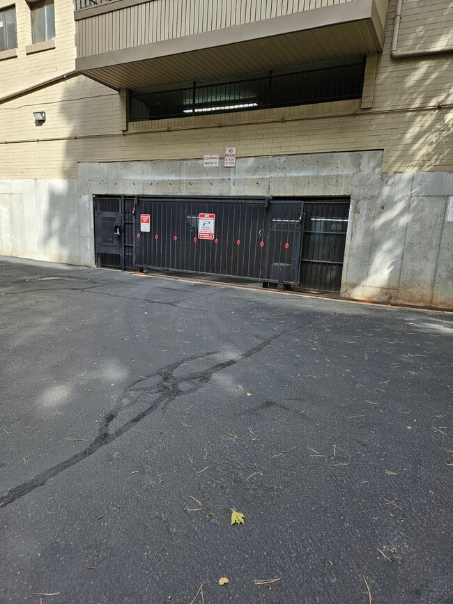 530 S 400 E, Unit 2208 in Salt Lake City, UT - Building Photo - Building Photo