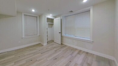 79 Linden St, Unit 1 in Boston, MA - Foto de edificio - Building Photo