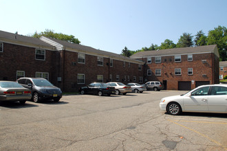 Llewelyn Terrace Apartments in West Orange, NJ - Building Photo - Building Photo