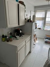 1697 Cambridge St, Unit 5 in Cambridge, MA - Foto de edificio - Building Photo