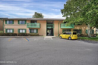 3765 Crown Point Rd in Jacksonville, FL - Building Photo - Building Photo