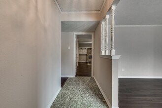 2240 Babalos Ln in Dallas, TX - Building Photo - Building Photo