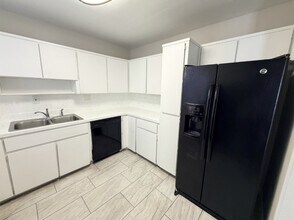 10252 Haverford Rd in Jacksonville, FL - Foto de edificio - Building Photo