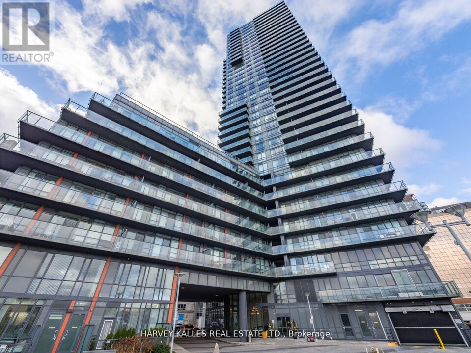 825-PH825 Church St in Toronto, ON - Building Photo