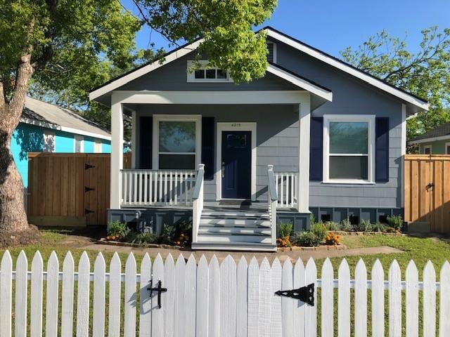 4215 Avenue R in Galveston, TX - Building Photo