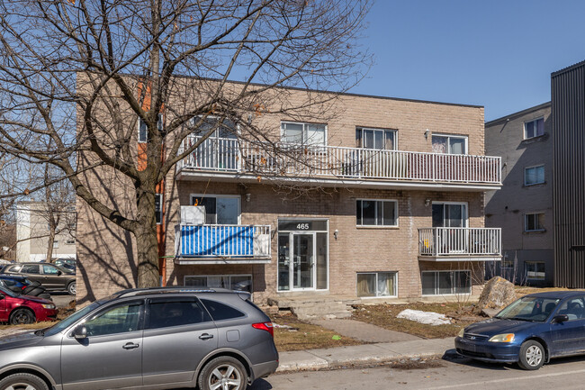 465 Robin Boul in Laval, QC - Building Photo - Building Photo