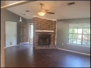 1702 Calgary Trail in Little Rock, AR - Building Photo - Building Photo