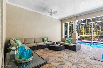 2817 SW 42nd Ln in Cape Coral, FL - Foto de edificio - Building Photo