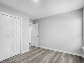 8217 Crestview Dr in Houston, TX - Building Photo - Building Photo