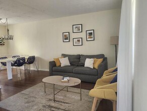 11220 NE 11th Pl in Biscayne Park, FL - Building Photo - Building Photo