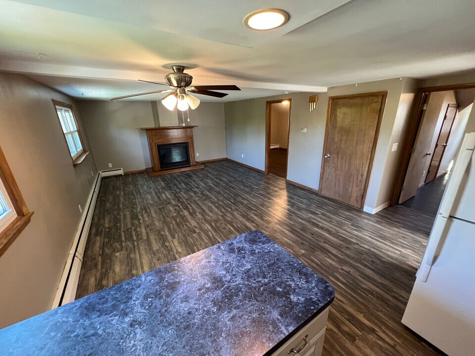 82 Grant St, Unit Upper in Depew, NY - Building Photo