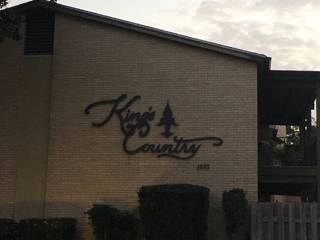 1008 S College Rd, Unit 213 in Lafayette, LA - Building Photo - Building Photo