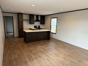 114 Shady Grove Dr in Sanger, TX - Building Photo - Building Photo