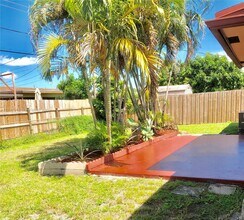 8631 Johnson St in Pembroke Pines, FL - Building Photo - Building Photo