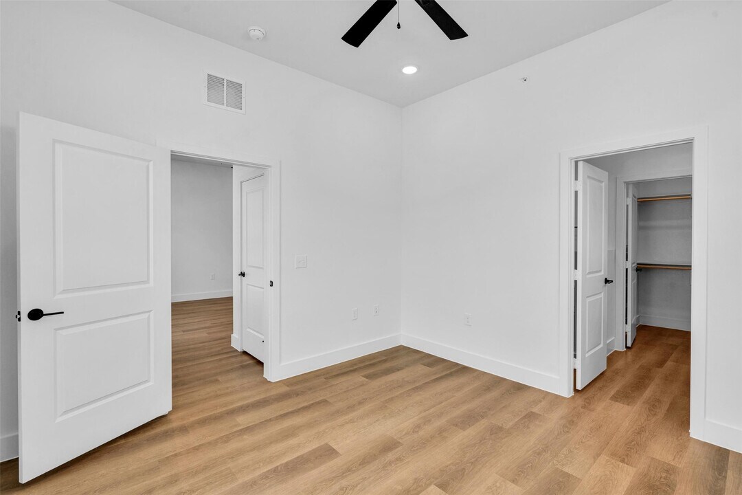 1415B Forward Dr in Little Elm, TX - Building Photo