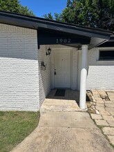 1902 N O'Connor Rd in Irving, TX - Building Photo - Building Photo