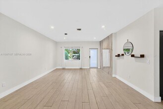 1126 NE 16th Ct in Fort Lauderdale, FL - Building Photo - Building Photo