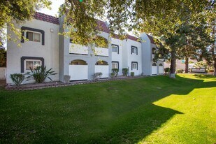 University Park in Tempe, AZ - Building Photo
