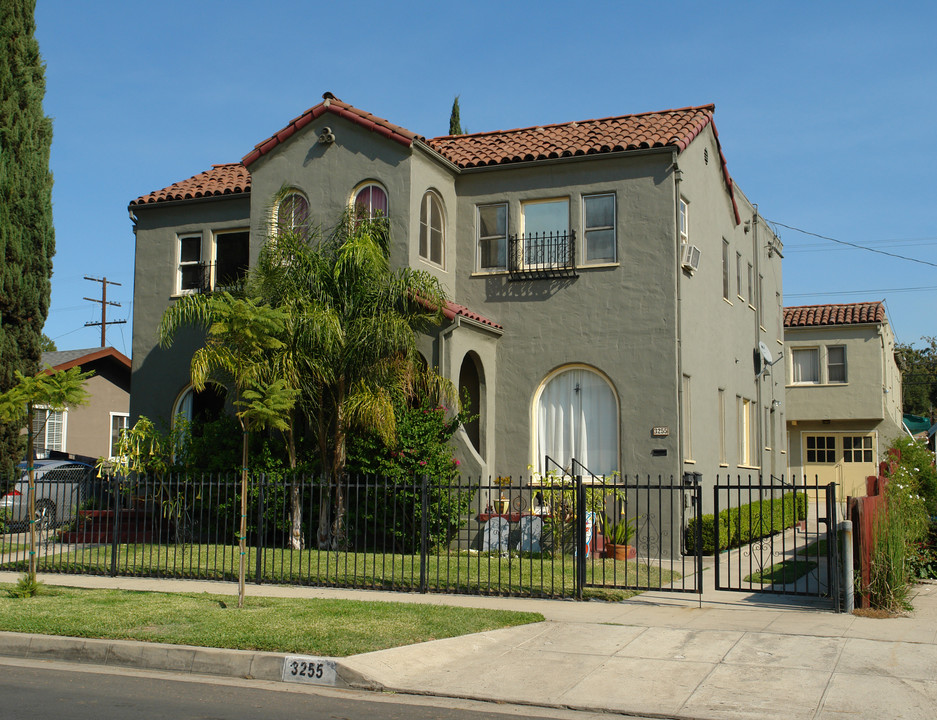 3255 Larga Ave in Los Angeles, CA - Building Photo