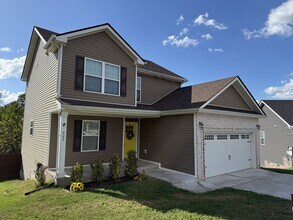 203 Casting Ct in Clarksville, TN - Building Photo - Building Photo