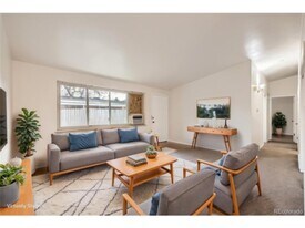 4585 E Yale Ave in Denver, CO - Building Photo