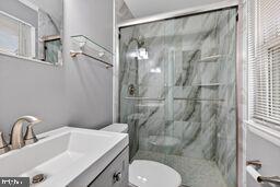 17504 Redland Rd in Derwood, MD - Building Photo - Building Photo