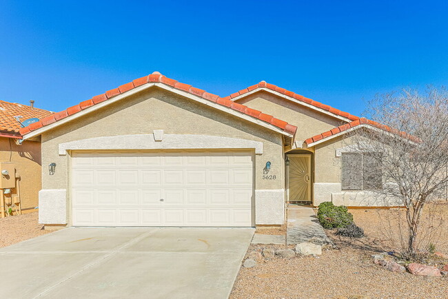 property at 5628 E Emerald Cir