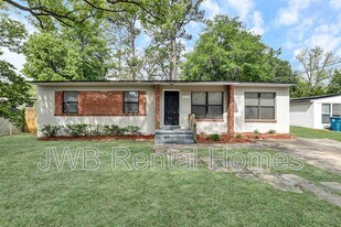10256 Briarcliff Rd E in Jacksonville, FL - Building Photo