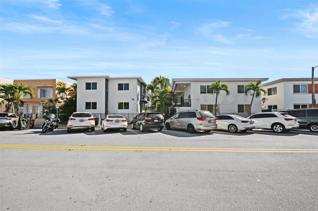 7315 Byron Ave in Miami Beach, FL - Building Photo
