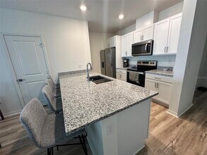 668 Stoney Pointe Cir in Davenport, FL - Building Photo - Building Photo